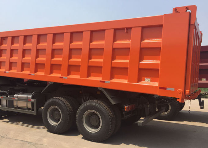 Колеса LHD 31tons 20-30CBM ZZ3317N3867W самосвала SINOTRUK HOWO 371HP 12