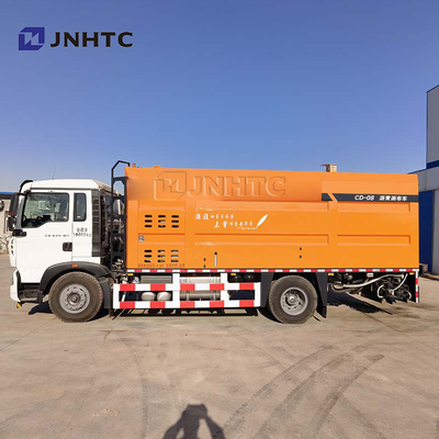 Управляемая тележка 4x2 спрейера асфальта HOWO A7 H5 8cbm умная