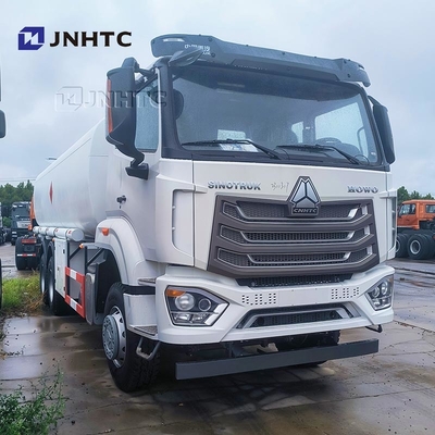 Автоцистерна доставки топлива SINOTRUK HOHAN 6X4 дизельная для продажи