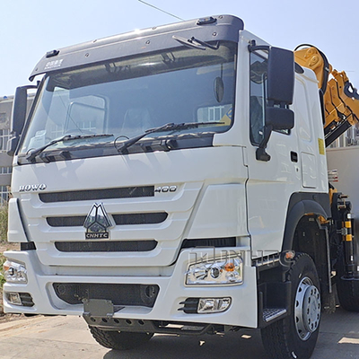 Новый Sinotruk Howo Fence грузовой грузовик 10 тонн складной кран 12 колес 400 лошадиных сил для продажи