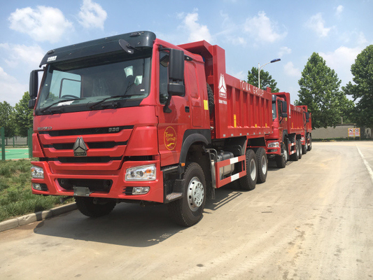 Самосвал 20М3 сверхмощный 40-50Т красного цвета передний поднимаясь с кондиционером