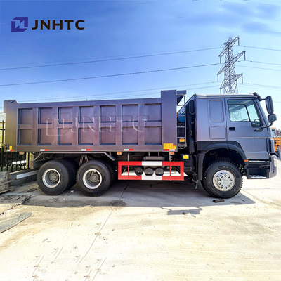 Лучшие 6х4 10 колесные грузовики 336hp 40 тонн использованные Sinotruk Лево / правое управление грузовики с наклоном