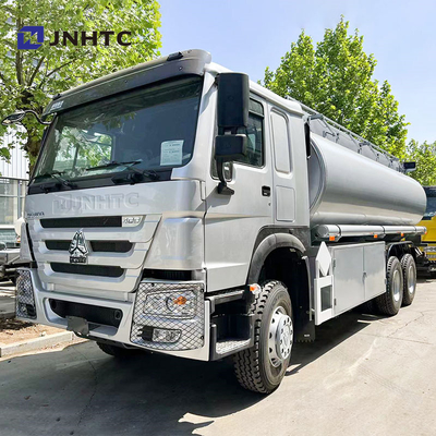 Sinotruk Howo Нефтяной танк грузовик 6X4 400 л.с.п. LHD Дизельное топливо Нефтяной танк грузовик Хорошая цена