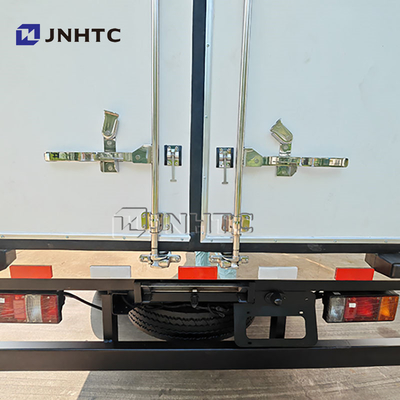 ISUZU 10 тонн полезной нагрузки 4x2 6x4 Box Van Cargo Truck с двигателем 205hp 240hp