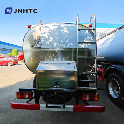 Sinotruk Howo 4x2 Легкий топливный топливный грузовик Танкер 4200 литров Дизельное топливо топливные танкеры