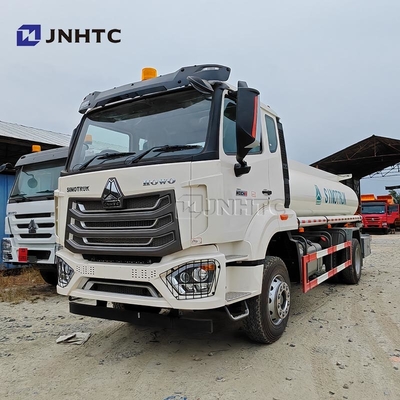 Howo NX Водный якорь Грузовик 4х2 200-380hp Приводный колесо Спрей-танк Грузовик Хорошая цена
