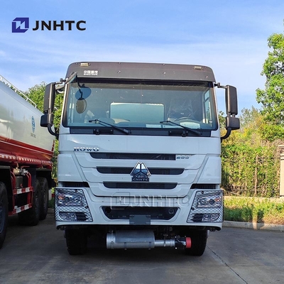 Нефтяные танкеры Howo 4X2 266HP 30000 литров Транспорт топлива