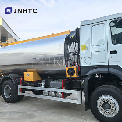 Новый Sinotruk Howo 6-колесный топливный танк 10000 литров Нефтяной танк с профессиональной настройкой