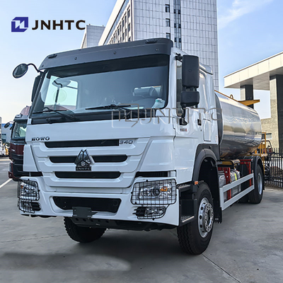 Новый Sinotruk Howo 6-колесный топливный танк 10000 литров Нефтяной танк с профессиональной настройкой