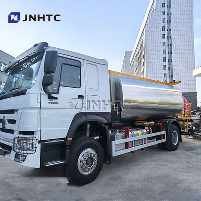 Новый Sinotruk Howo 6-колесный топливный танк 10000 литров Нефтяной танк с профессиональной настройкой