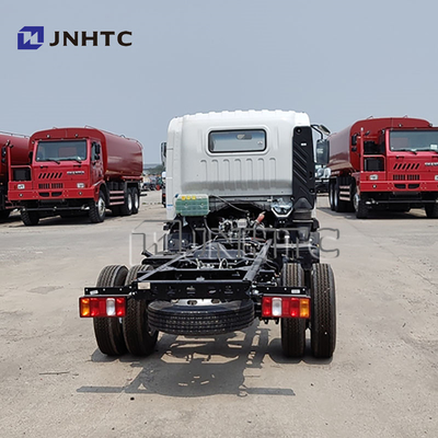 Sinotruck Howo 4x2 5 тонн 8 тонн легкий груз / Дэмп-транспорт Шасси Дизельное топливо Евро 2 выбросы Левое рулевое управление