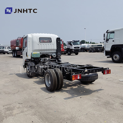 Sinotruck Howo 4x2 5 тонн 8 тонн легкий груз / Дэмп-транспорт Шасси Дизельное топливо Евро 2 выбросы Левое рулевое управление