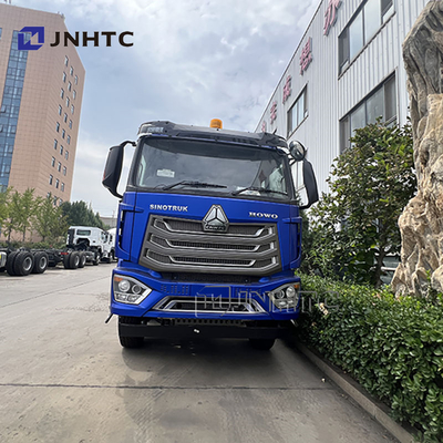 Новый автобетоносмеситель HOWO NX 8*4 с автоматической коробкой передач и реверсивной разгрузкой на базе шасси для тяжелых условий эксплуатации