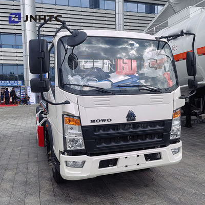 Легкий Sinotruk HOWO 4X2 5 куб. м. Автоцистерна для перевозки воды