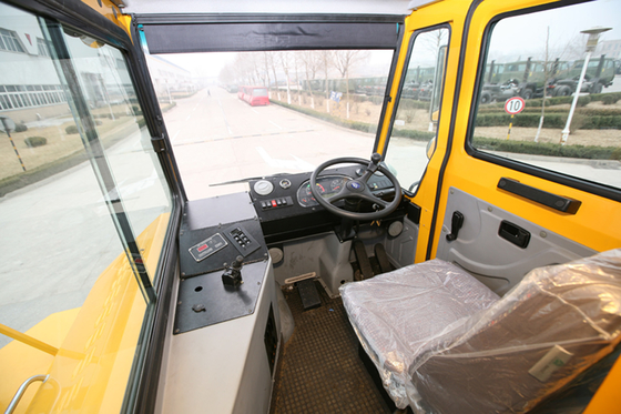 Одноместная кабина тележки трактора порта Синотрук с 4 автошинами и 1 запасной частью