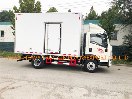 Реклама обязанности света SINOTRUK HOWO 4x2 перевозит электрический груз на грузовиках