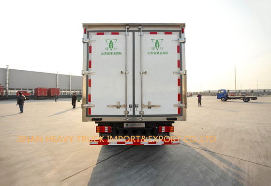 Обязанность света Howo 4X2 Refrigerated тележка 5 тонн 60000kg 7 ТОНН