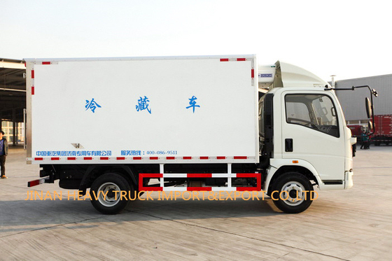 Обязанность света Howo 4X2 Refrigerated тележка 5 тонн 60000kg 7 ТОНН