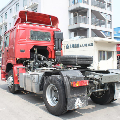 Тележка 4x2 102km/h трактора топливозаправщика Sinotruk Howo 400L дизельная
