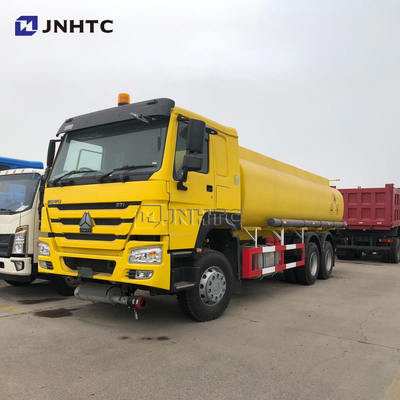 Автоцистерна автоцистерны 6*4 топлива HOWO euro2 16cbm дозаправляя