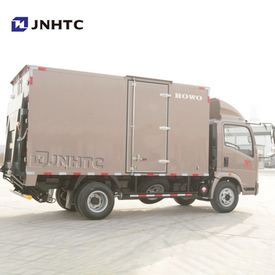 Переход 4x2 Van тележек обязанности света Sinotruck Howo коммерчески