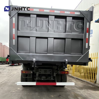 Черная сверхмощная новая модель тележки Tipper колес 420hp Sinotruk самосвала 12