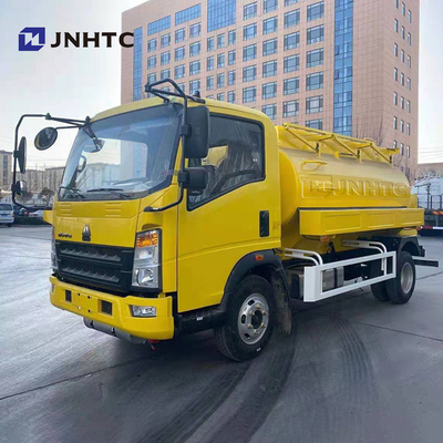 Новая модель 3000l тележки топливного бака 4x2 света Sinotruk Howo