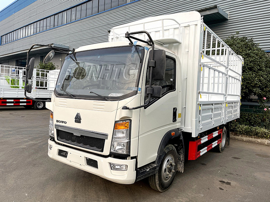 Реклама обязанности света Sinotruk Howo 4x2 перевозит светлый кол на грузовиках 5-10T тележки груза