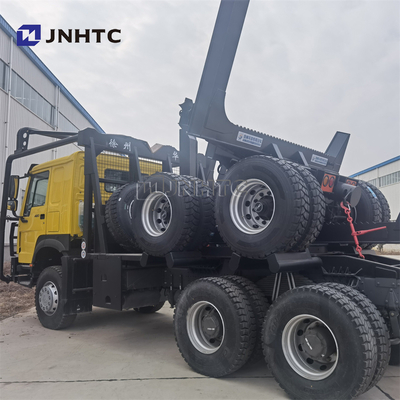 бренд Sinotruk Howo трейлера перехода древесины ТИМБЕРСА 6x4 внося в журнал